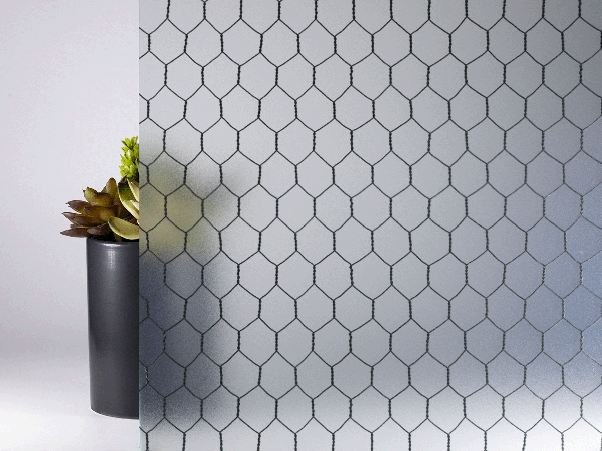 Novomat Laminated to Clear Glass with Chicken Wire
