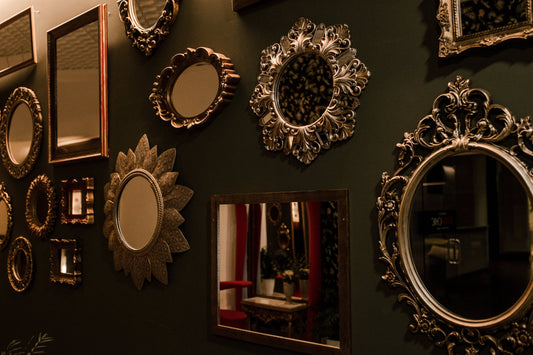 Beyond the Reflection: Bold Design Ideas Using an Antique Wall Mirror